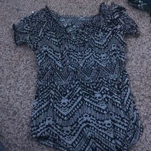 Shirt with elastic waistband